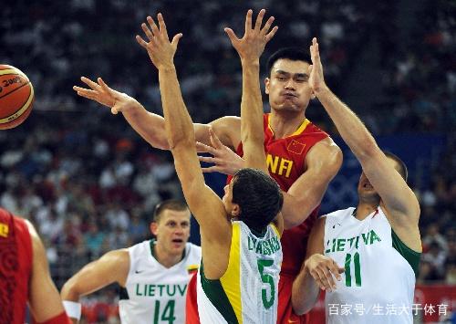 篮球CBA官方公布比赛精彩瞬间（CBA官方发布赛场精彩瞬间集锦）