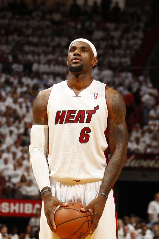 足球国足U21集训营启动，未来之星云集（U21国足集训营开营，潜力新星汇聚）