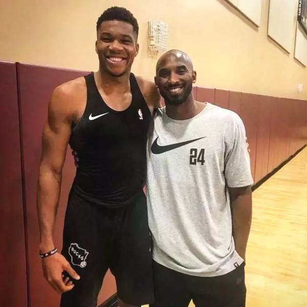 打入制胜球，达尼洛成历史首位两夺欧冠+两夺解放者杯的球员（达尼洛绝杀缔造历史：成首位两夺欧冠、两夺解放者杯的球员）