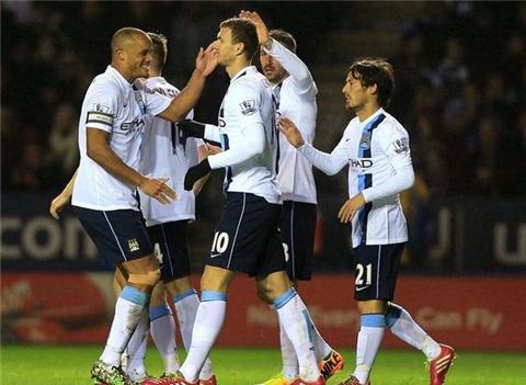 越来越好！弗拉格近6战场均23.0分&独行侠5胜1负（势头正盛！弗拉格近6场场均23.0分，独行侠豪取5胜1负）